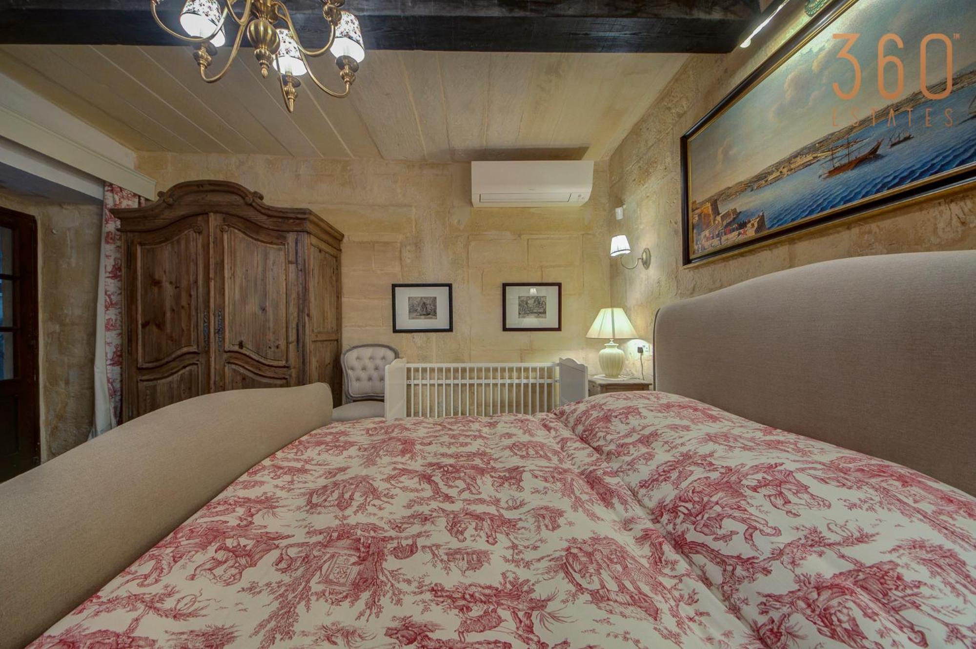Villa A Luxurious Palazzo In Valetta With Private Pool By 360 Estates *