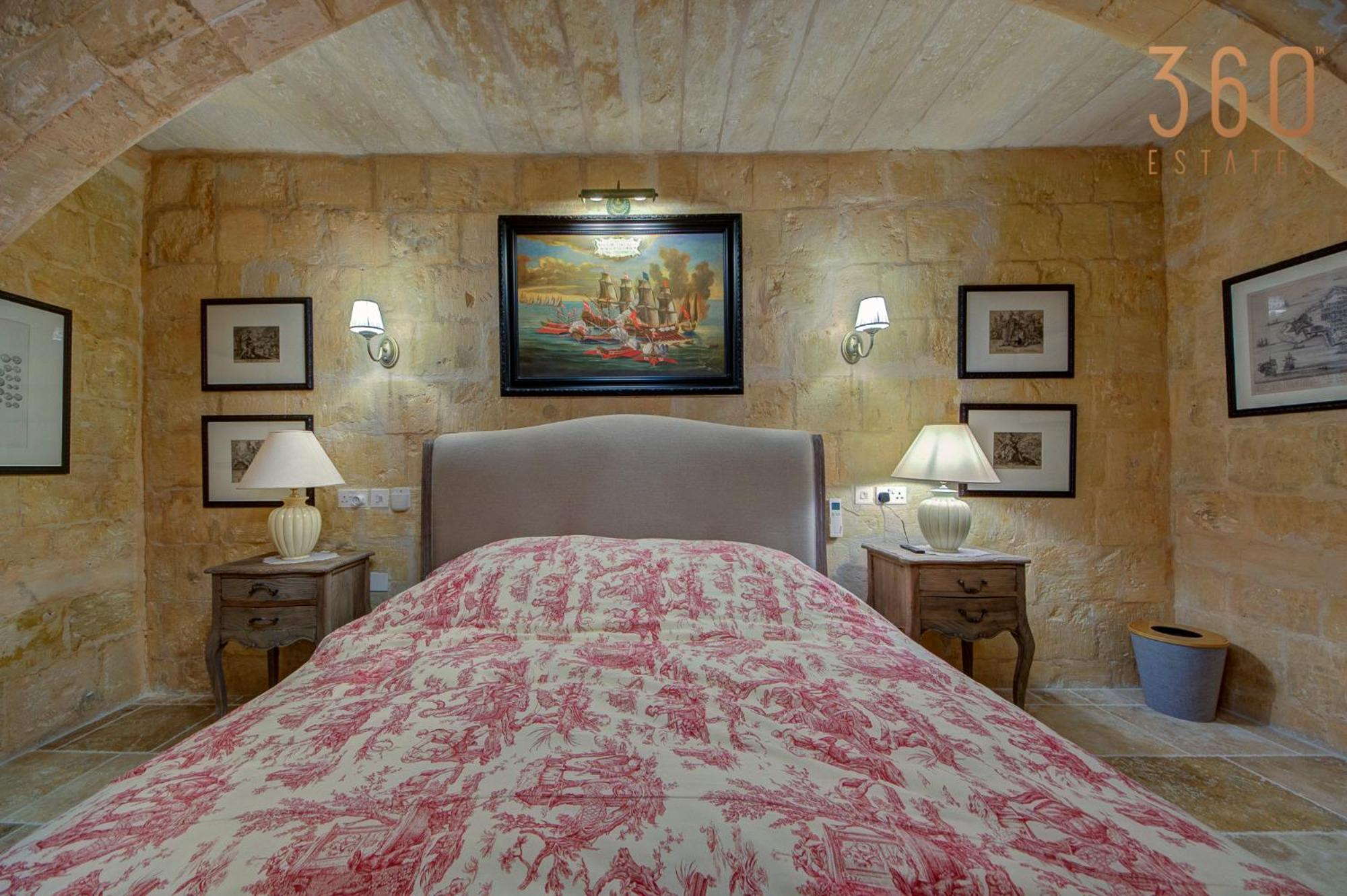 A Luxurious Palazzo In Valetta With Private Pool By 360 Estates Villa *