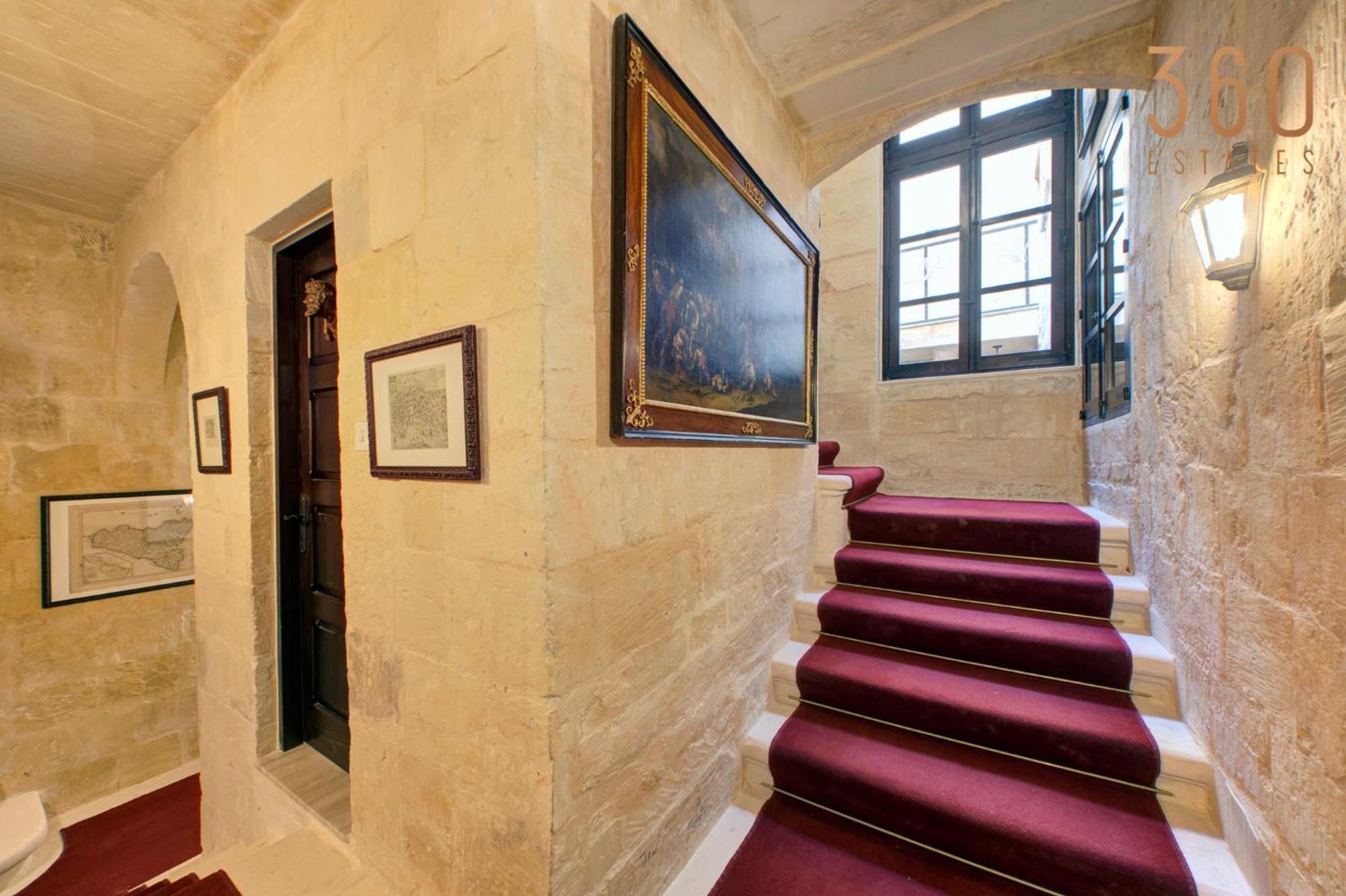 A Luxurious Palazzo In Valetta With Private Pool By 360 Estates Valletta