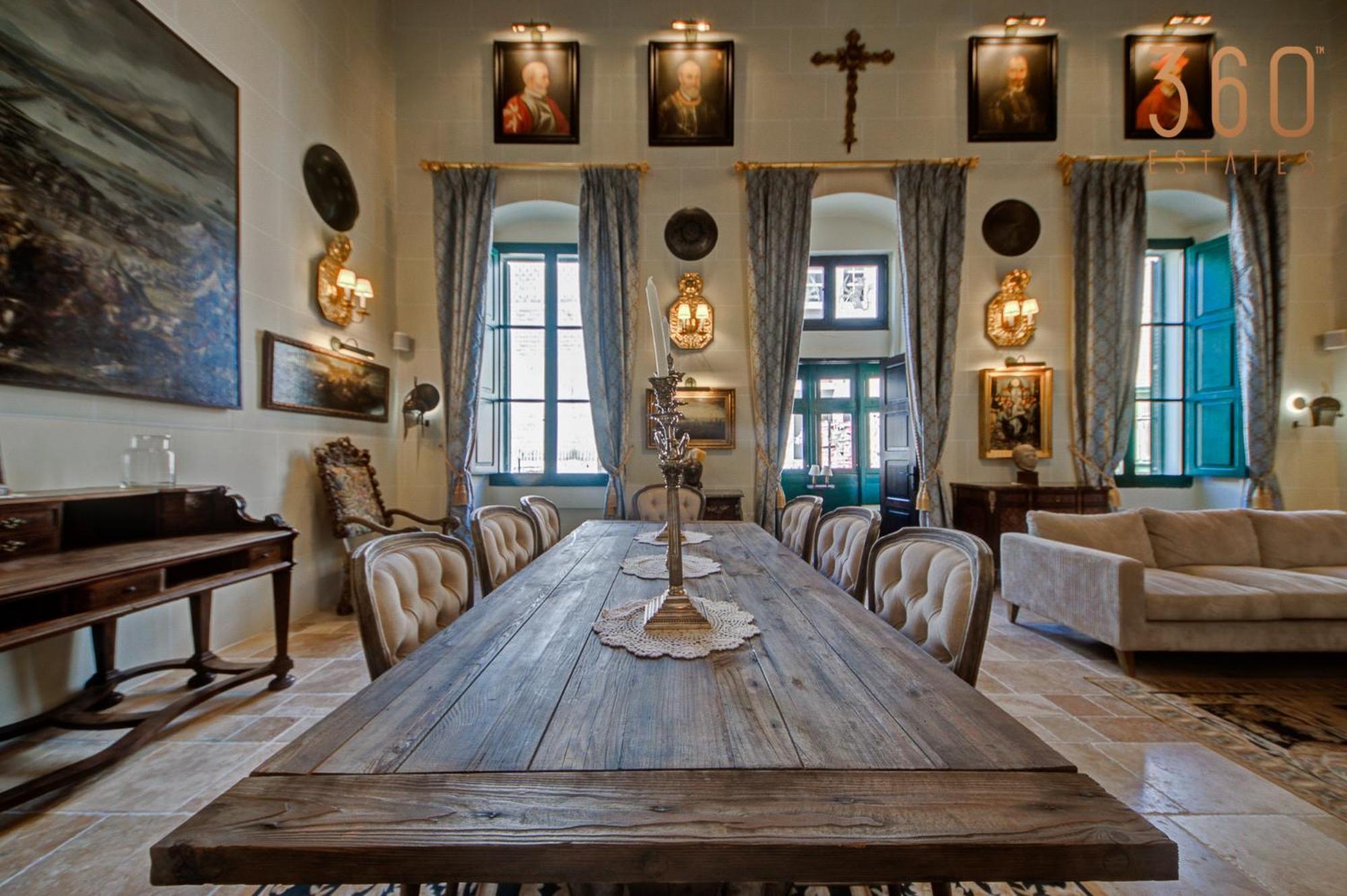A Luxurious Palazzo In Valetta With Private Pool By 360 Estates Villa Valletta
