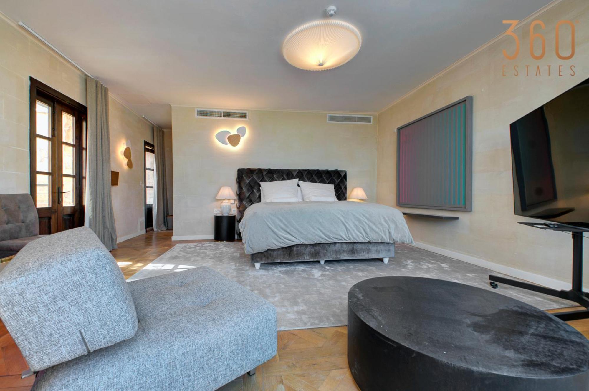 Villa A Luxurious Palazzo In Valetta With Private Pool By 360 Estates Valletta