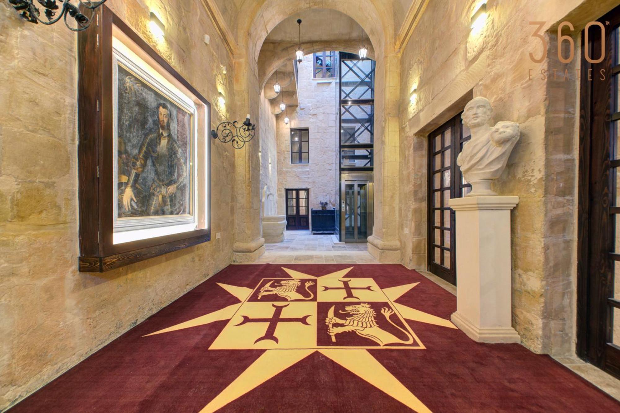 A Luxurious Palazzo In Valetta With Private Pool By 360 Estates Valletta