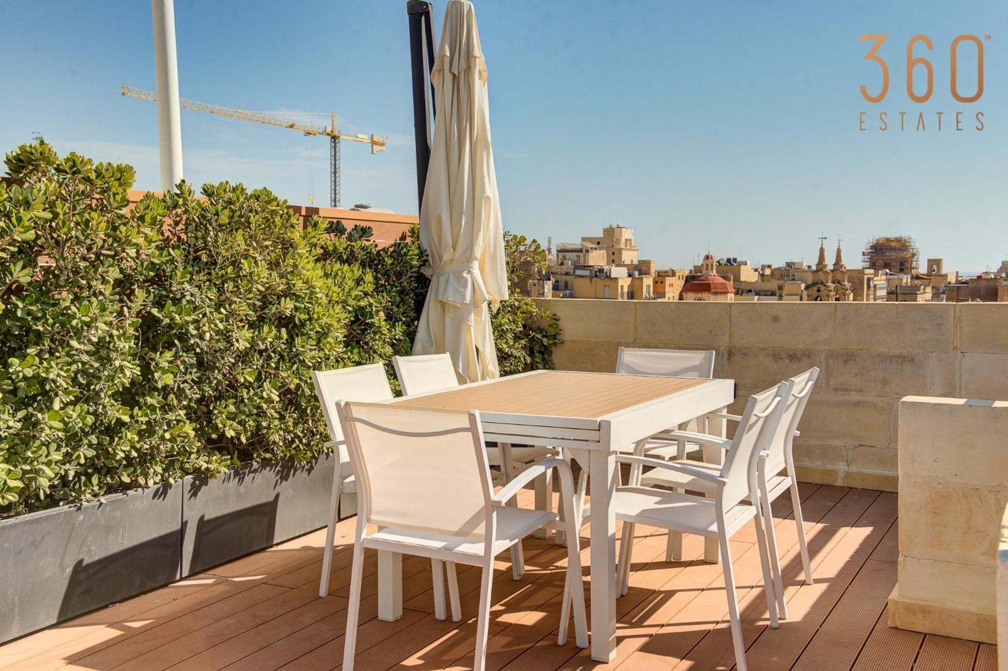 A Luxurious Palazzo In Valetta With Private Pool By 360 Estates